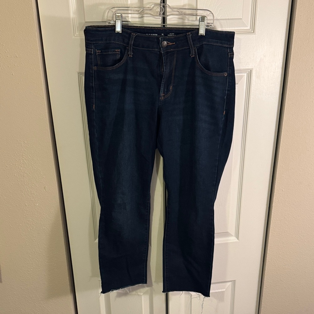 Old Navy Mid-Rise Power Slim Straight Jeans
